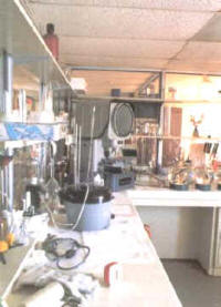 laborat_seco2.jpg (18135 bytes)
