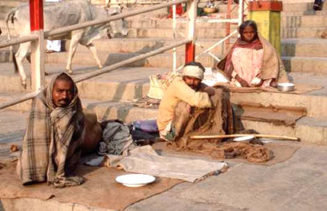 El sistema de castas persiste en la actualidad, y los parias constituyen la clase social más baja, de hecho ni siquiera son considerados una "casta"