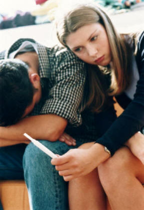 El embarazo adolescente constituye una alteración significativa en esta franja de edad, teniendo en muchas ocasiones que hacer frente a dificultades psicosociales y familiares