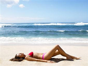 En los humanos, la mayor parte de la vitamina D se obtiene exponiendo el cuerpo a la luz solar