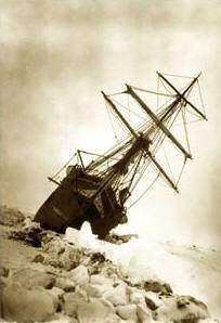 El Endurance atrapado entre los hielos