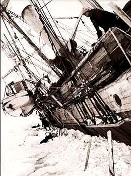 El Endurance es aprisionado por los hielos