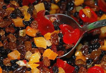 Mezcla de pieles o trozos de frutas escarchadas