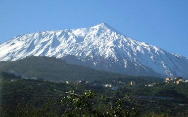 Imagen nevada del Teide (Tenerife)
