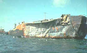 El Bouchard tras el siniestro de la Bahía de Tampa