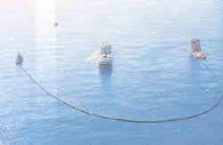 barrera de contención del hidrocarburo 