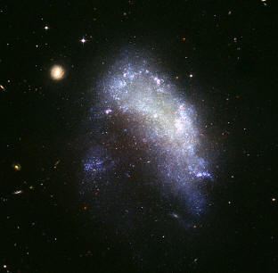 Archivo:Irregular galaxy NGC 1427A (captured by the Hubble Space Telescope).jpg