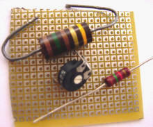 Las resistencias permiten controlar el flujo de corriente en los circuitos eléctricos y electrónicos