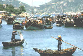 En China destaca la pesca de tipo fluvial, practicada en ríos, canales, arrozales, lagos y zonas pantanosas
