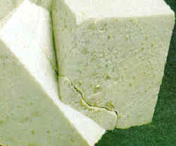 La dolomía es el resultado de la transformación de la caliza por cambios químicos