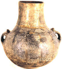 Vaso de cerámica del Neolítico hallado en la Cova de l'Or (Alicante -  España)