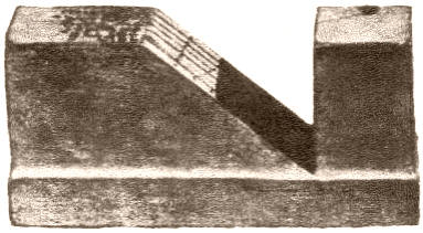 CUADRANTE SOLAR GRIEGO. La sombra de la columna revela el desplazamiento del sol 