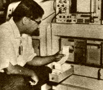 FOTOS DE MARTE. Un computador convertía una cinta impresa con números en fotos del planeta Marte.