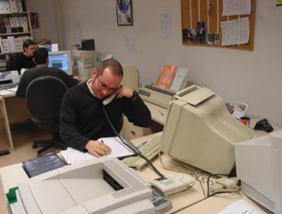 La radio: LA PRODUCCIÓN DE PROGRAMAS