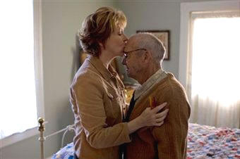 Un enfermo de Alzheimer debe ser cuidado también en su parte afectivaç