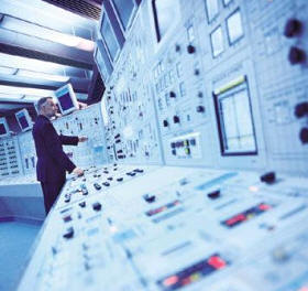 Una de las peculiaridades del tratamiento de la información a través de la informática es su inmediatez