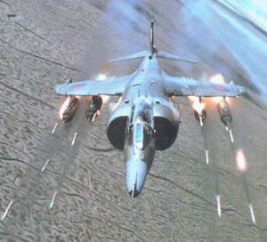 Los desarrollos tecnológicos indeseados para una vida pacífica, fueron contestados por muchos sectores, que pusieron en duda los supuestos beneficios del progreso tecnológico