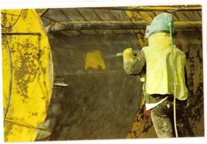 Limpieza de metales con chorro de arena