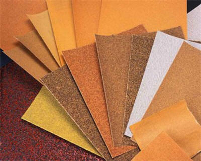 Papel de lija de diferentes gradaciones